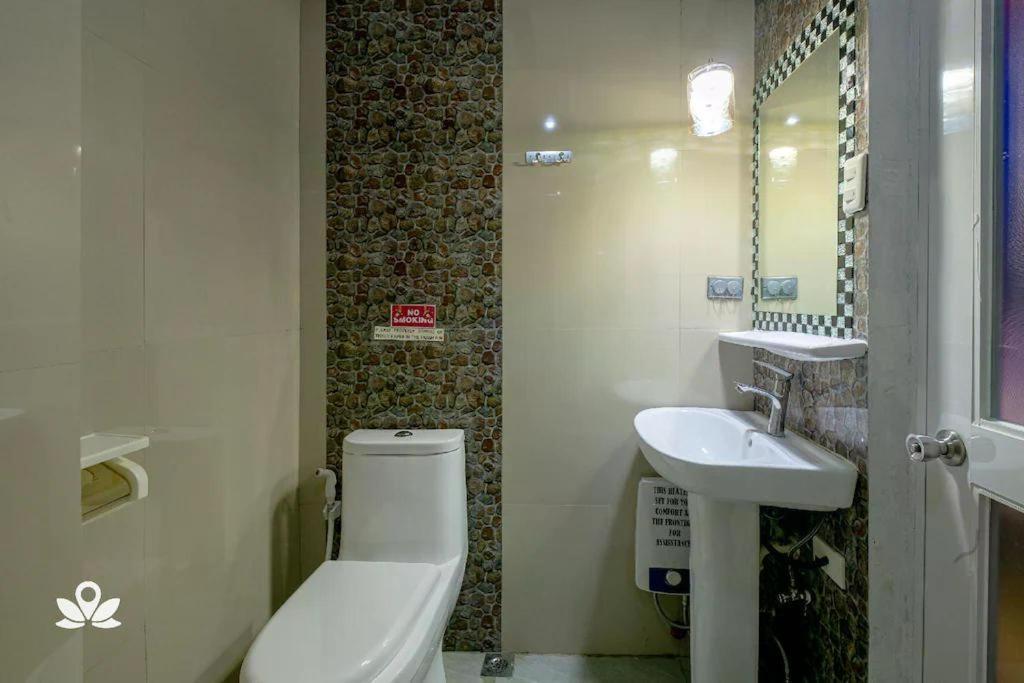 Sabel Travelers Inn Laoag Extérieur photo