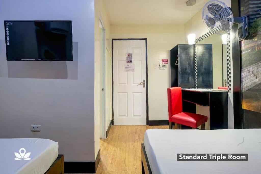 Sabel Travelers Inn Laoag Extérieur photo